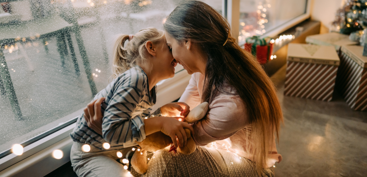 Mamás al Rescate: Cómo Sobrevivir al Estrés de Fin de Año y Disfrutar las Fiestas