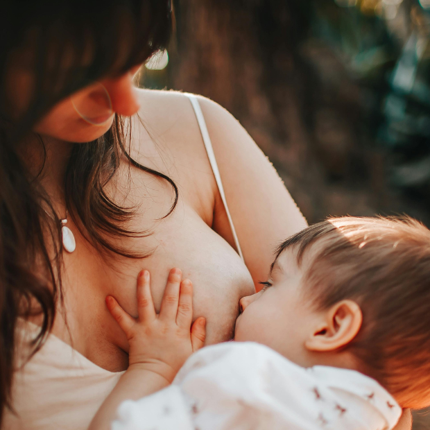 Prepararse para la lactancia: lo que nadie te dice (y por qué no debería doler)