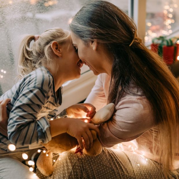 Mamás al Rescate: Cómo Sobrevivir al Estrés de Fin de Año y Disfrutar las Fiestas